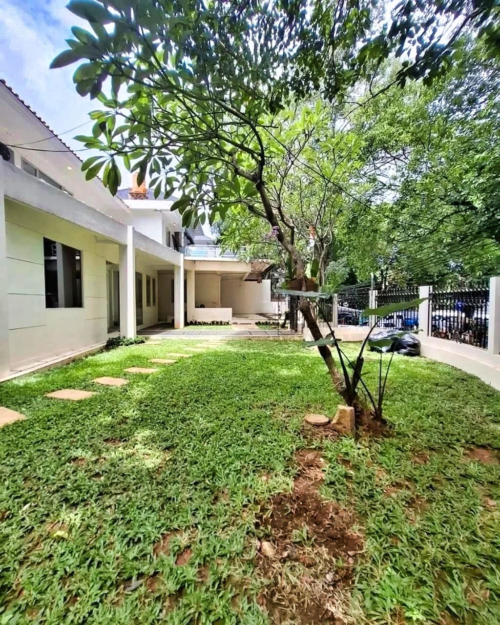 Dijual Rumah Mewah Di Senayan Jakarta Selatan