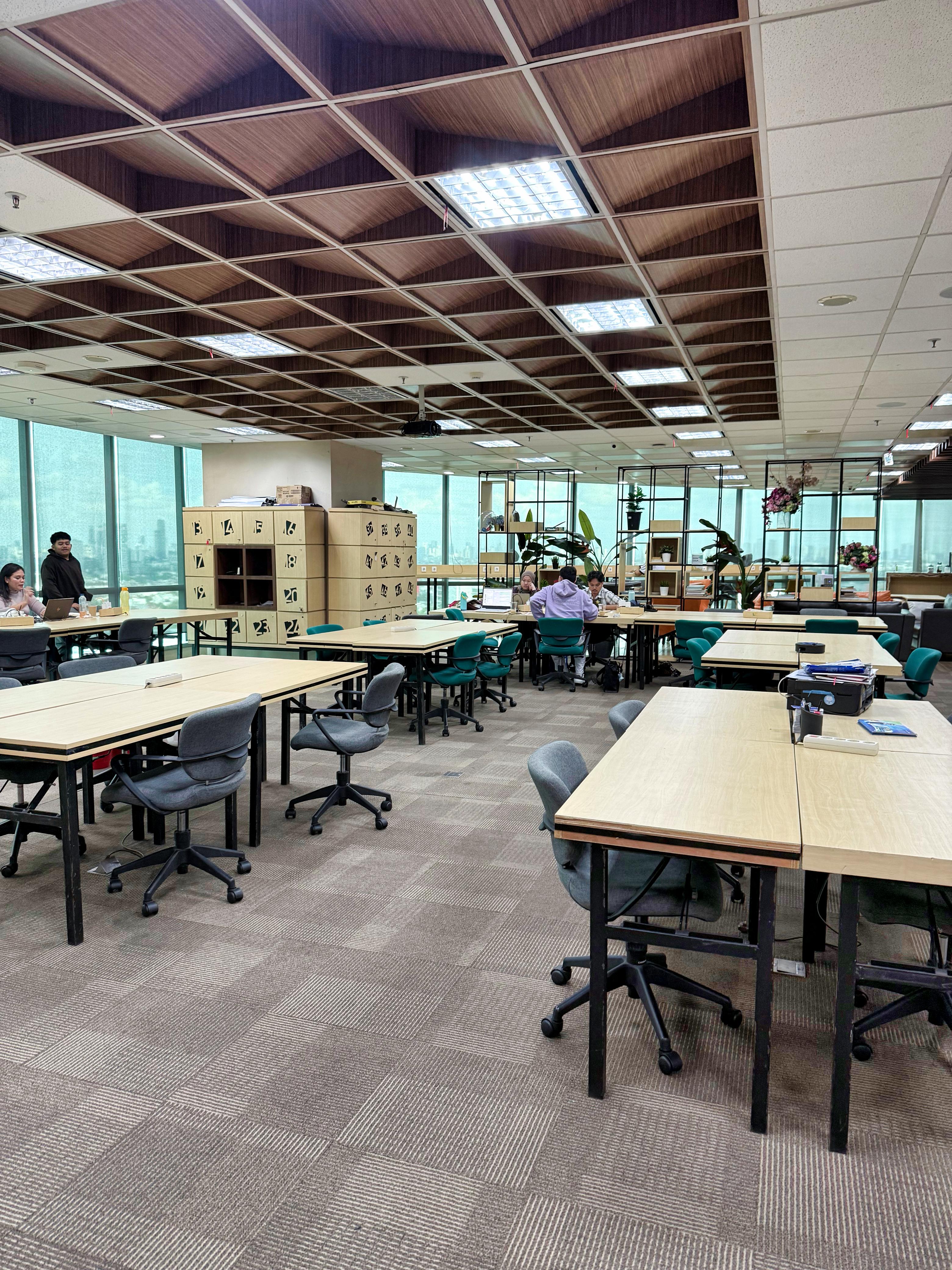 Dijual Office ST Moritz Puri Indah Jakarta Barat