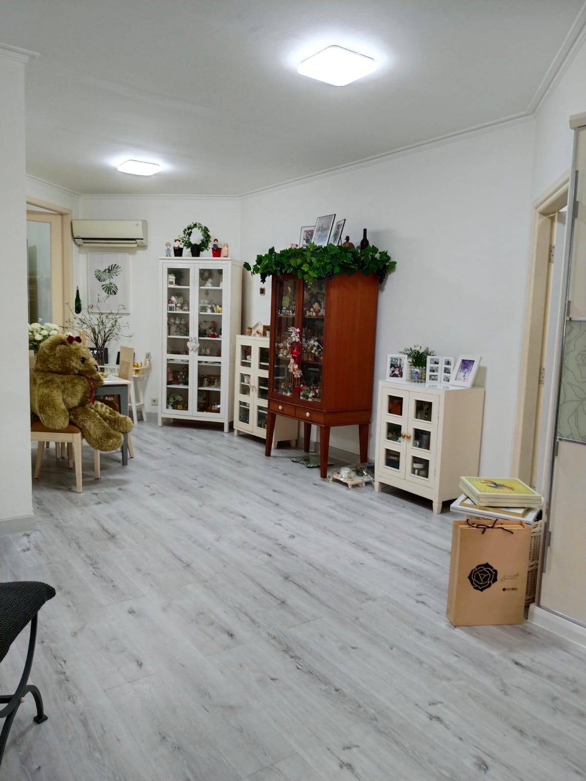 Dijual Rumah Di Puri Indah Full Furnished