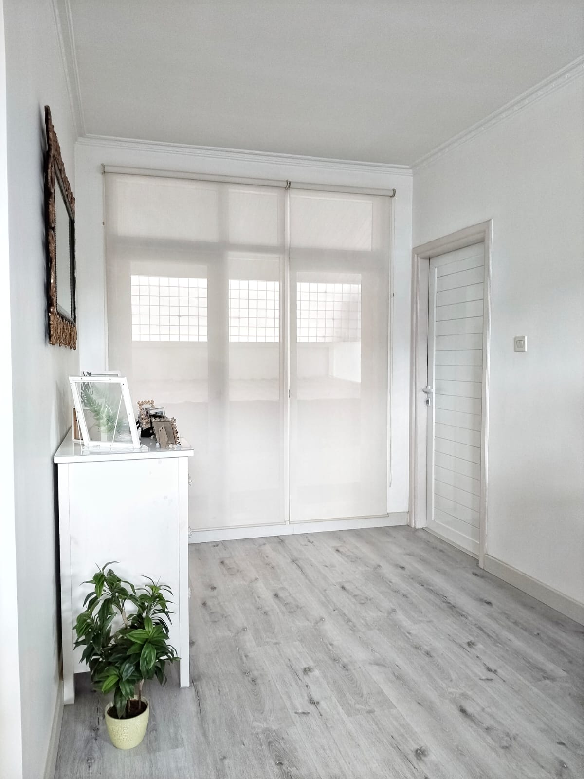 Dijual Rumah Di Puri Indah Full Furnished