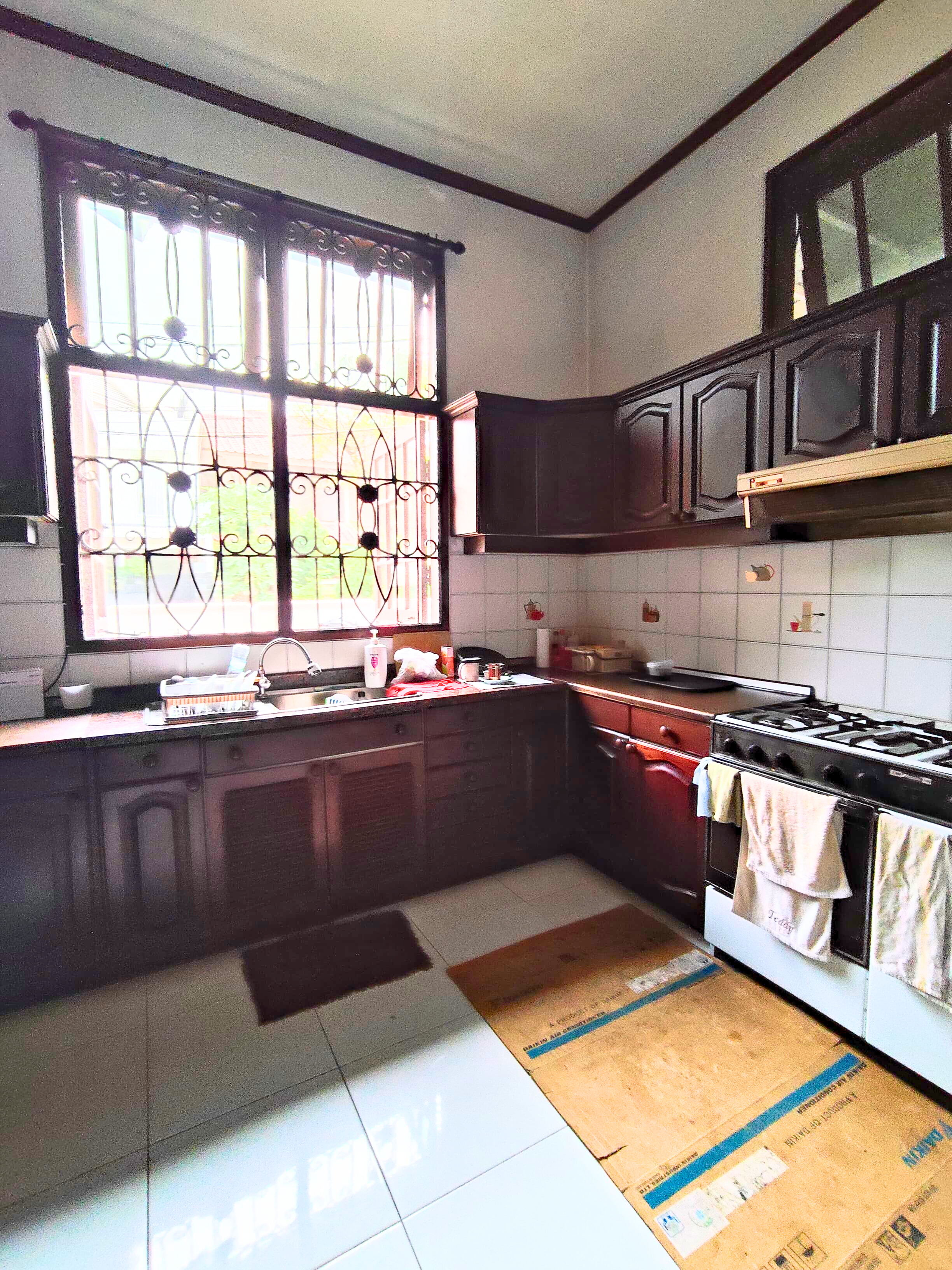 Dijual Rumah Siap Huni Di Puri Indah Posisi Hook