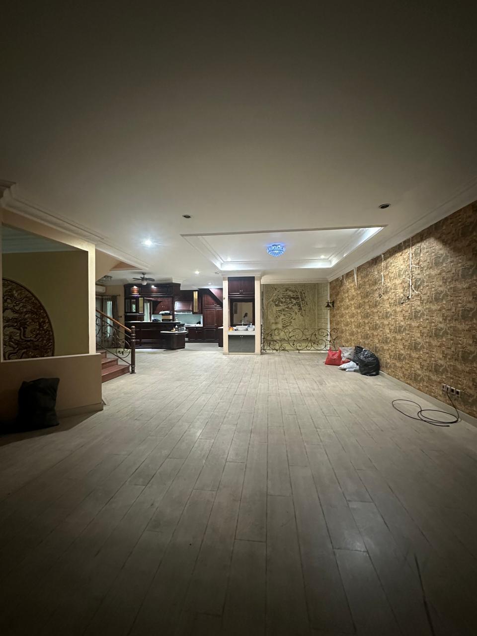 Dijual Rumah Hook Di Puri Indah Jakarta Barat