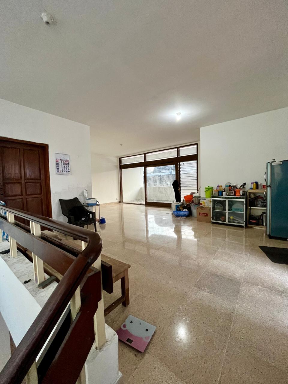 Rumah Hadap Jalan Raya Utama Dharmawangsa Kebayoran Baru