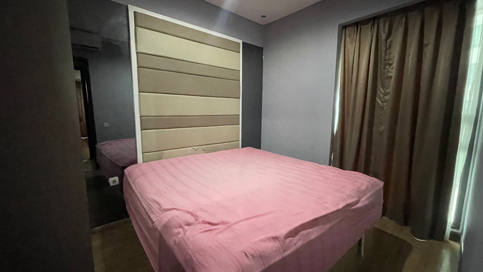 Jual Apartemen ST Moritz Tower Royal Full Furnished