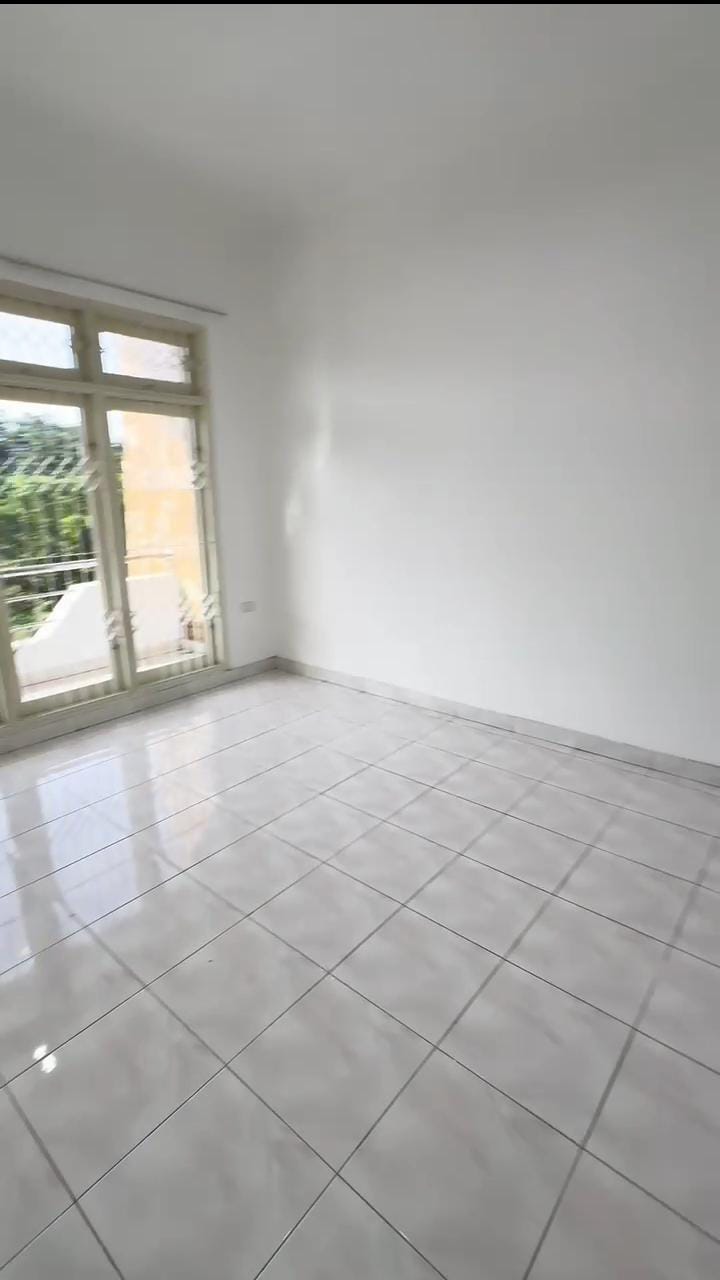 Sewa Rumah Siap Huni Di Permata Buana Hadap Taman