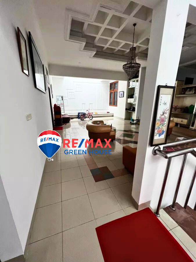 Turun Harga Dijual Bangunan Komersial Hitung Tanah Di Puri Indah Jakarta Barat