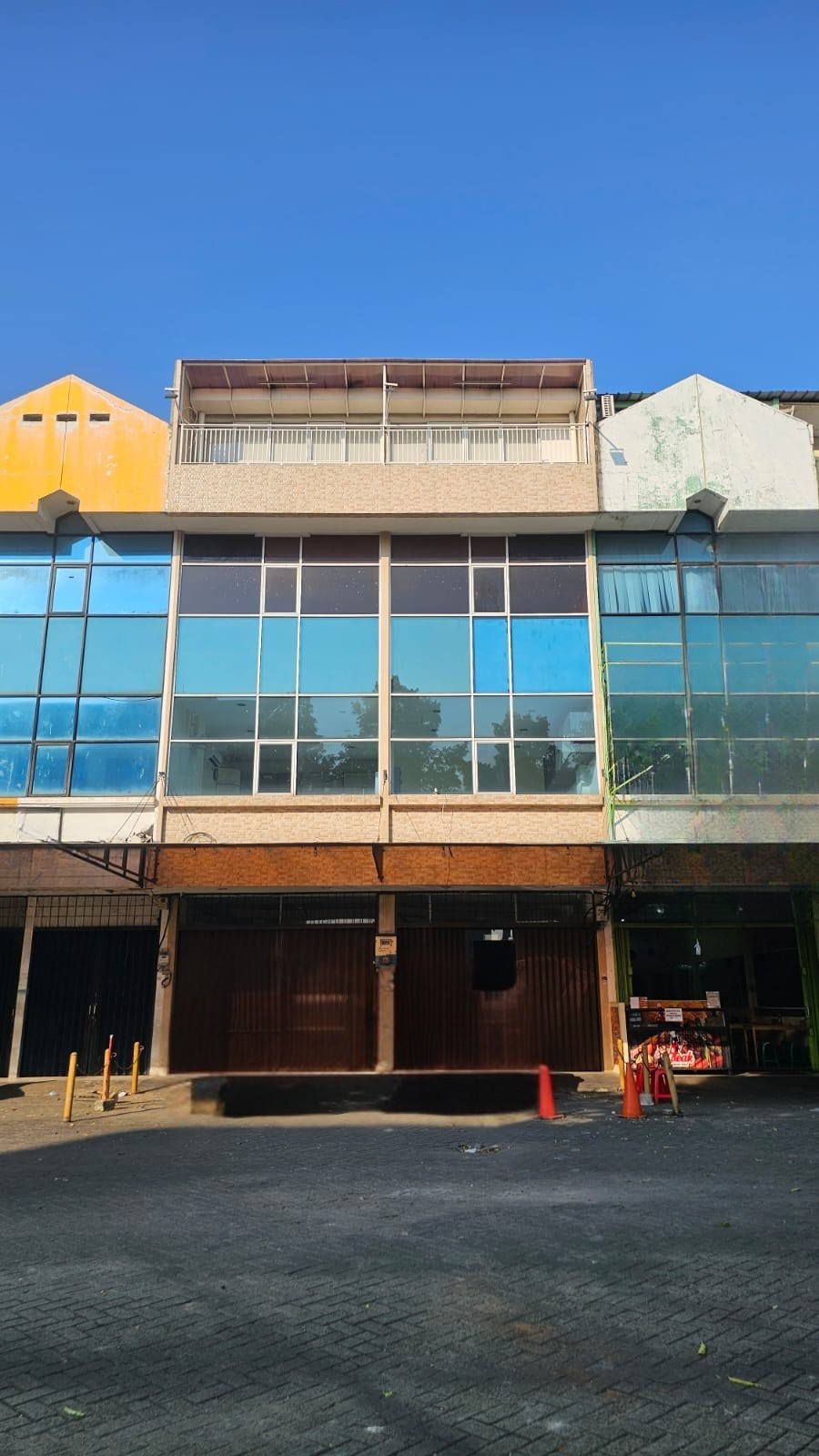 Sewa Ruko Hadap Jalan Raya Srengseng Jakarta Barat