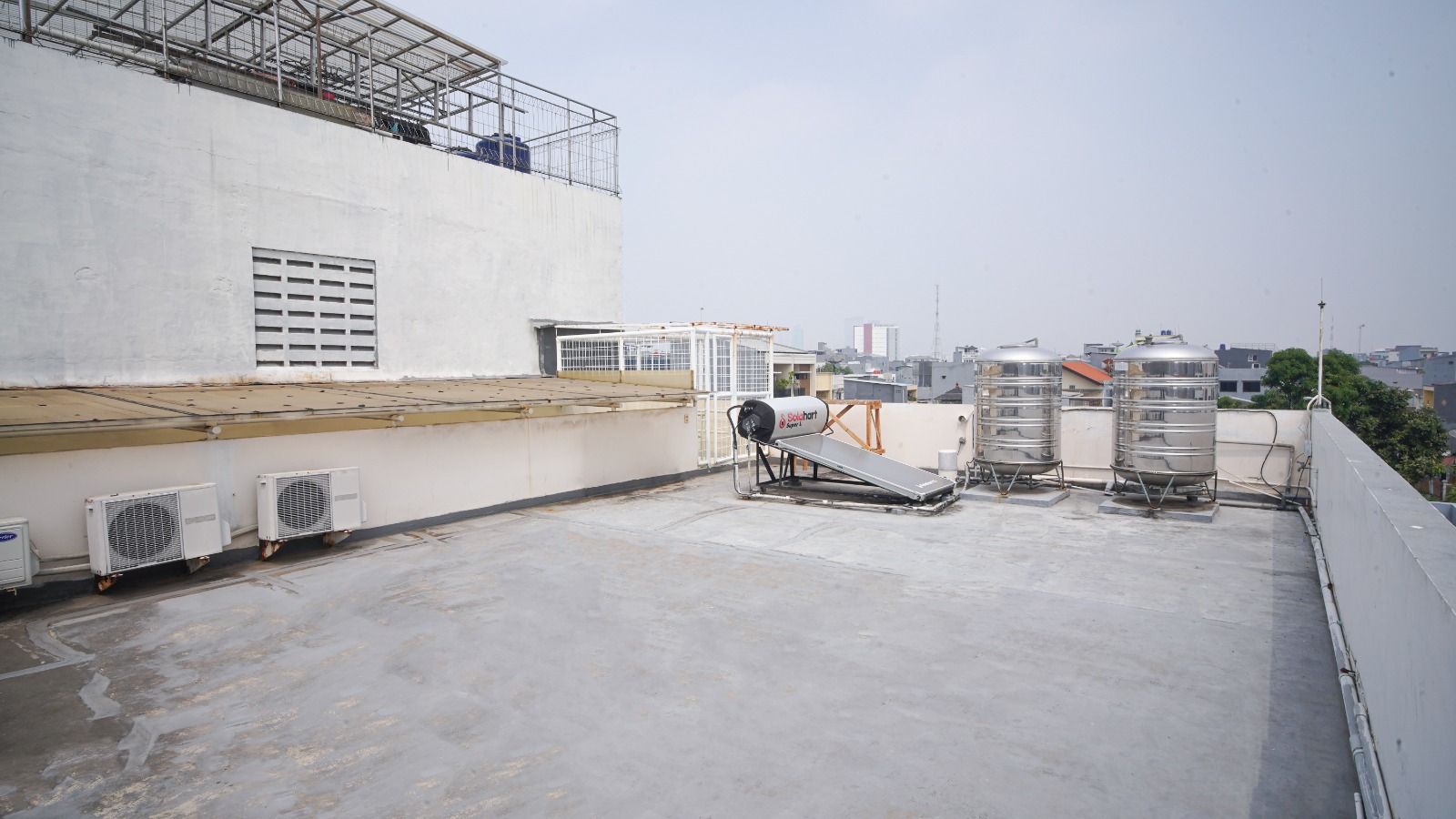 Turun Harga Dijual Rumah 3 Lantai Siap Huni di Krukut Taman Sari Jakarta Barat