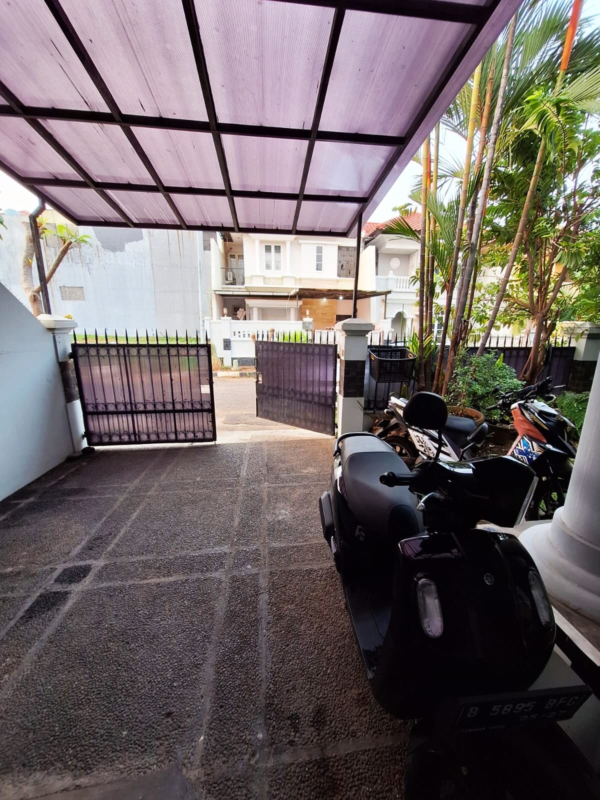 Dijual Rumah Siap Huni Di Permata Buana Jakarta Barat