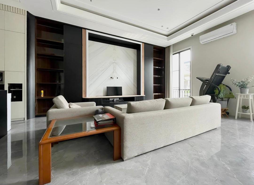 Turun Harga Dijual Rumah Brand New American Classic Di Permata Buana