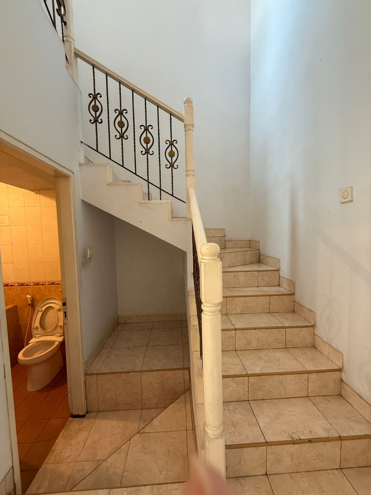 Sewa Rumah di Permata Buana Jakarta Barat