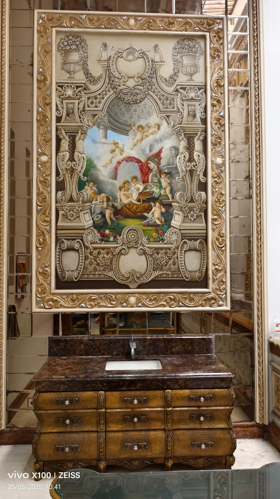 Jual Rumah di Mewah di Taman Palem Lestari Jakarta Barat