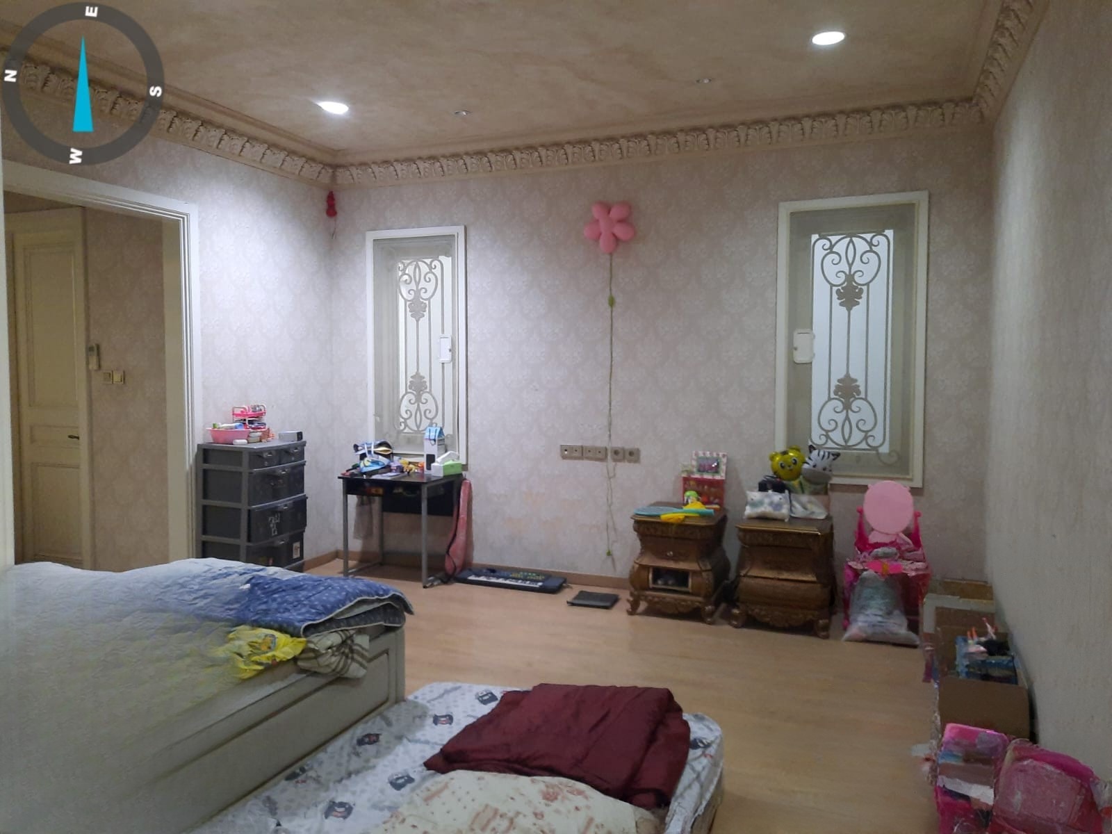 Jual Rumah di Mewah di Taman Palem Lestari Jakarta Barat