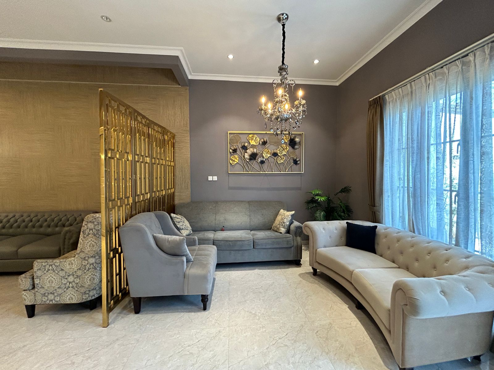 Sewa Rumah Siap Huni Di Permata Buana Full Furnished