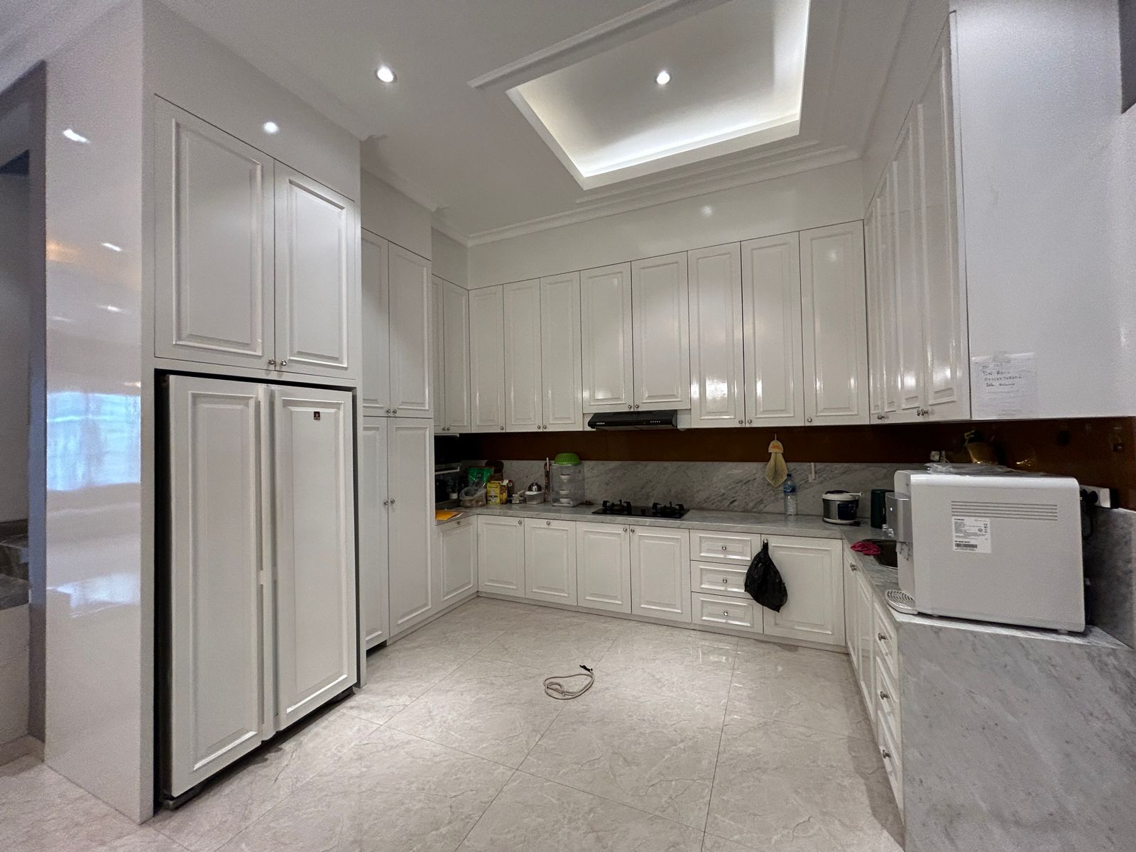 Sewa Rumah Siap Huni Di Permata Buana Full Furnished