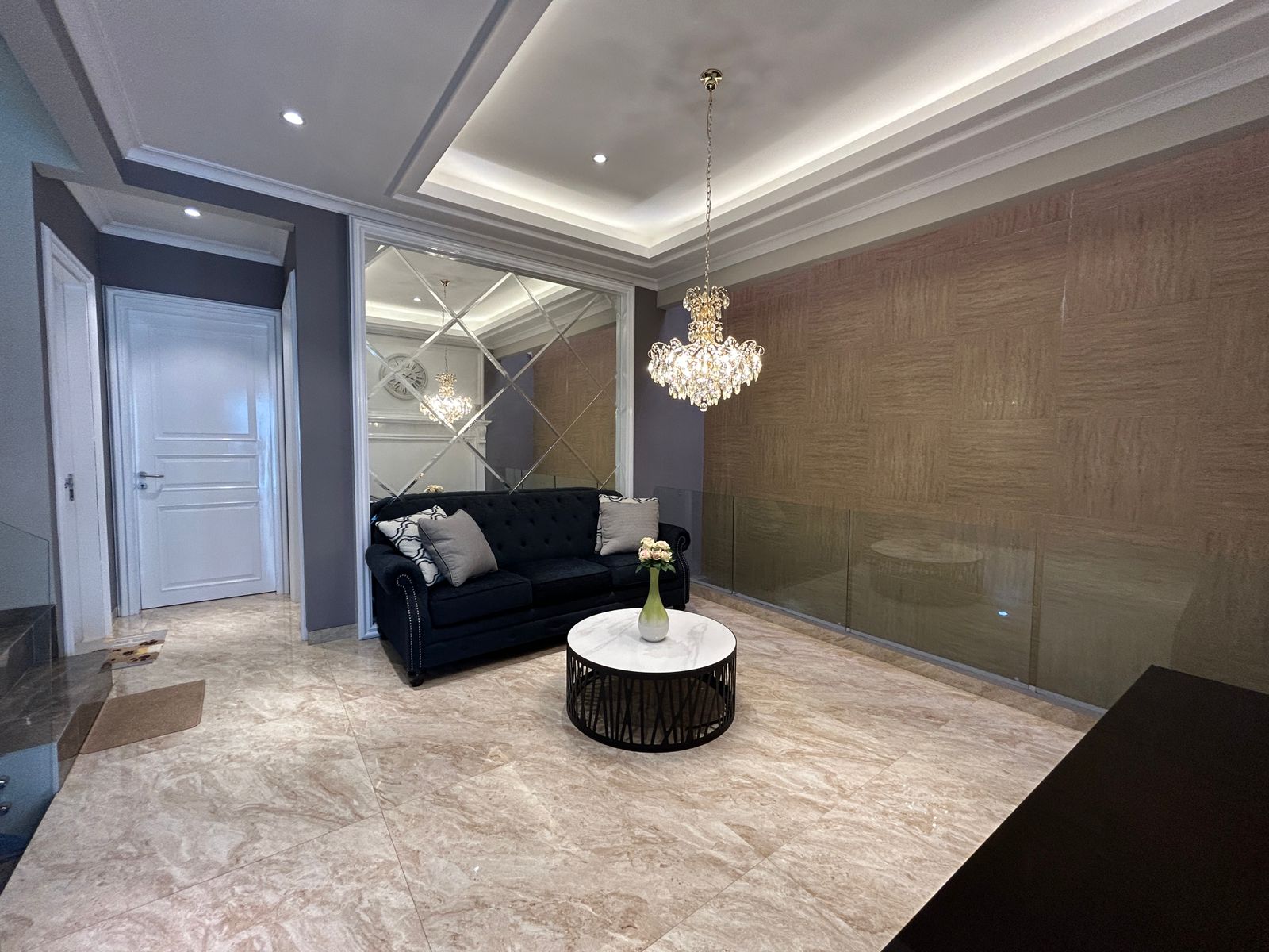 Sewa Rumah Siap Huni Di Permata Buana Full Furnished