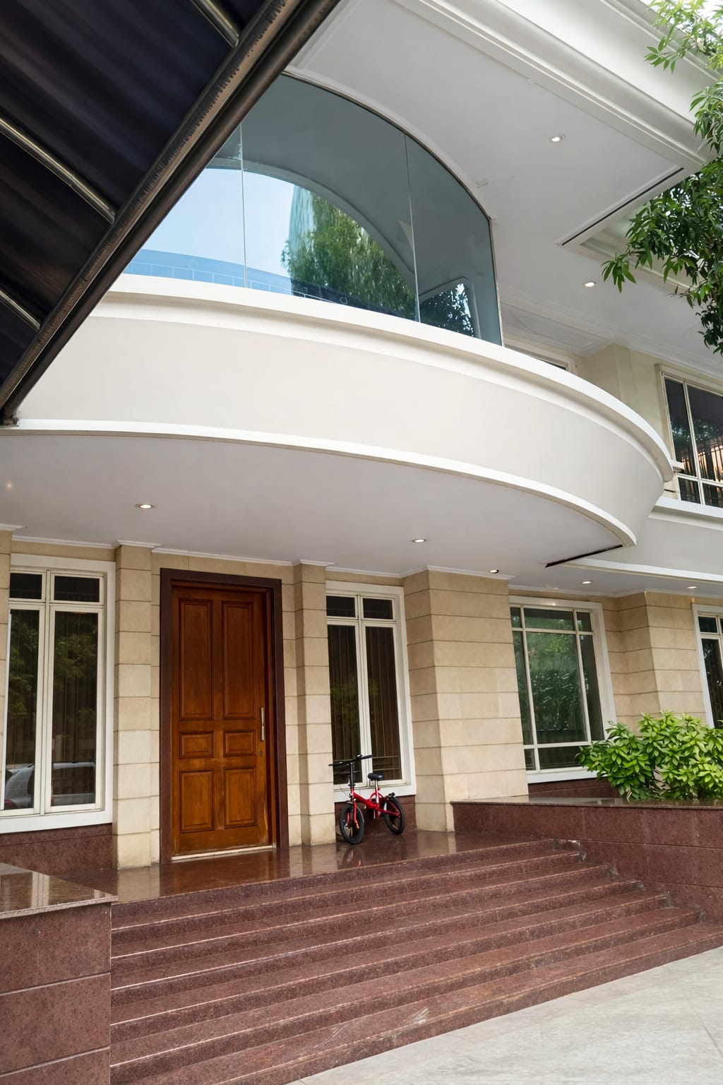 Dijual Rumah Hook Strategis Selangkah Ke Lippo Mall Puri