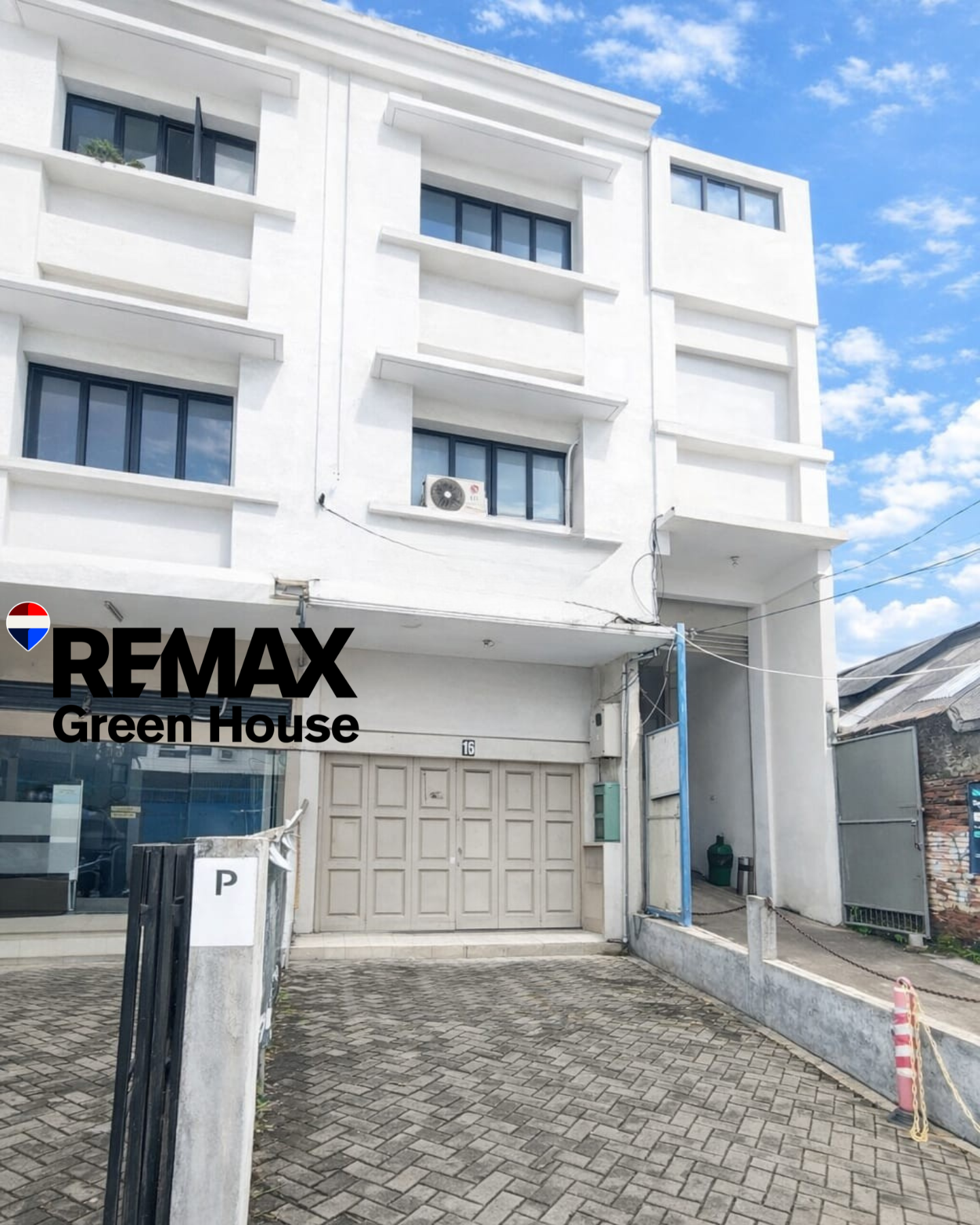 Disewakan Ruko Hadap Jalan Raya Di Puri Indah Jakarta Barat