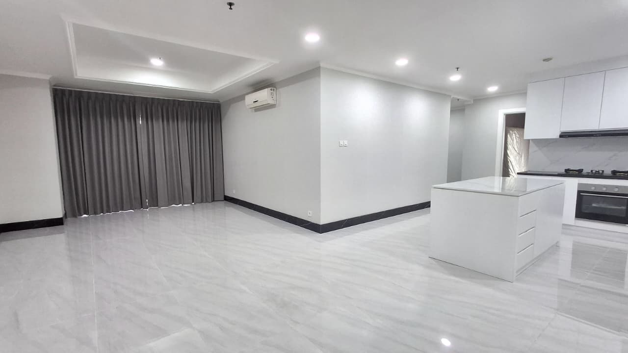 Disewakan Apartemen Kedoya Elok 3+1BR Baru Renovasi