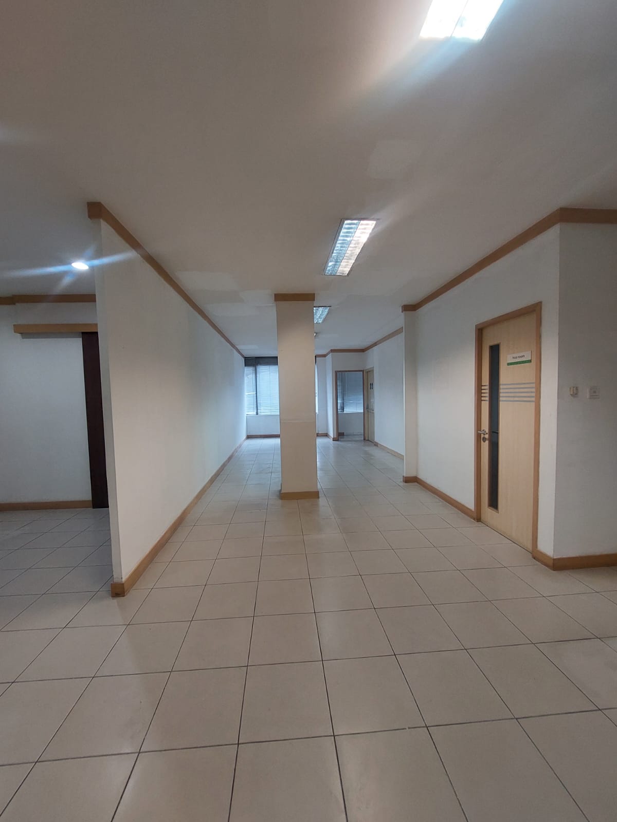 Disewakan Ruko Gandeng 3 Di Puri Kencana Jakarta Barat